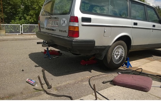 Bil på stativ.jpg