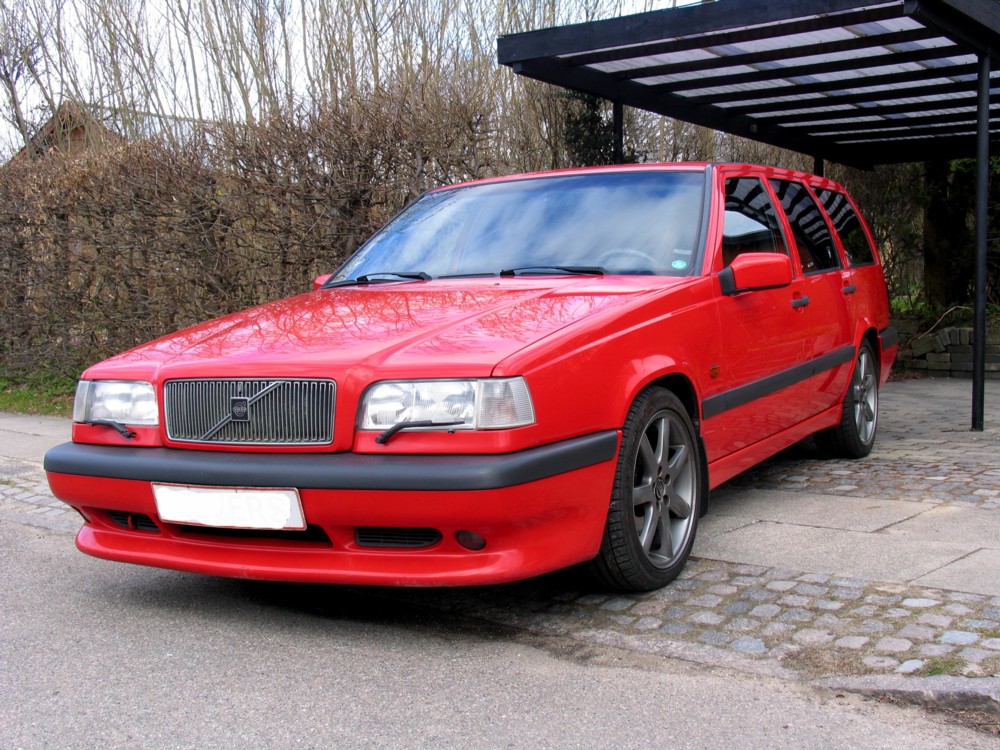 Volvo 850R, årgang 1996, nyvasket 2.jpg