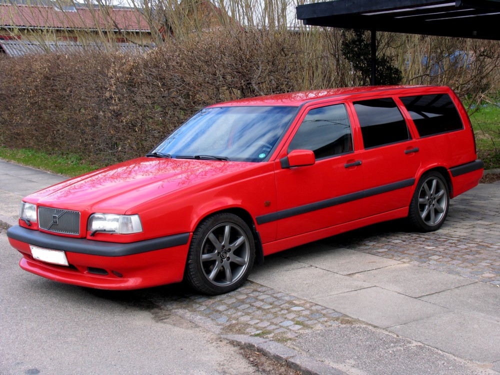 Volvo 850R, årgang 1996, nyvasket 1.jpg